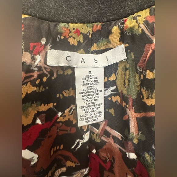 CAbi Gray Tailored Blazer size 6 - Picture 8 of 10